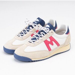 Karhu Unisexe Mestari Whitecap Grey/Hot Pink
Women's White and Pink Sneakers 39